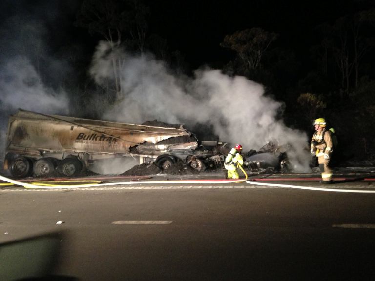 Truck fire Appin Road Bulli Tops